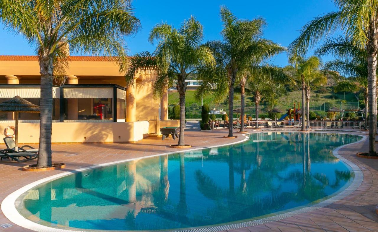 Appartement Luzbay Pool *